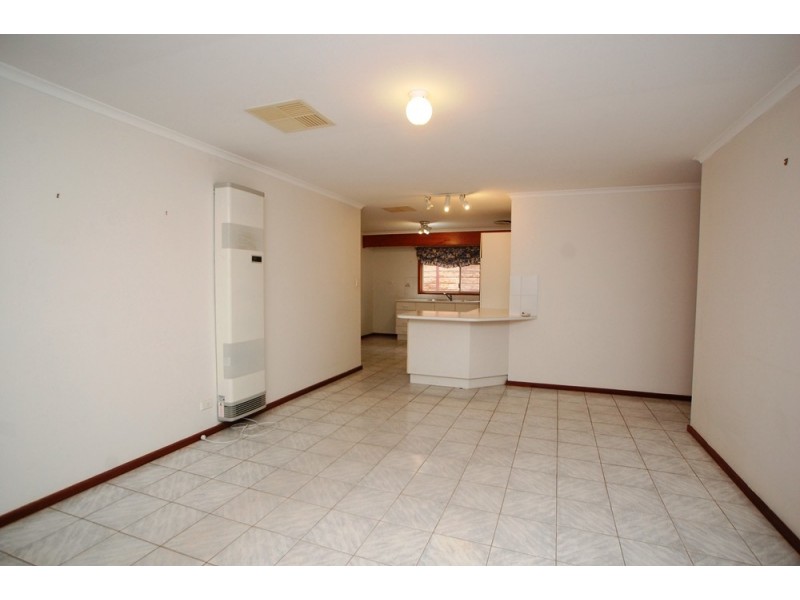 40 McHarg Road, Happy Valley SA 5159