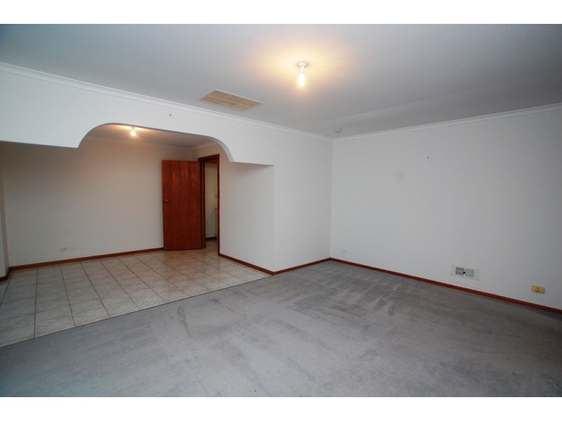 40 McHarg Road, Happy Valley SA 5159