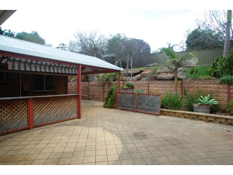 40 McHarg Road, Happy Valley SA 5159