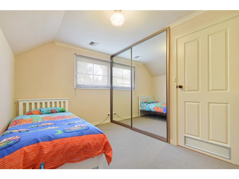 35 Horseshoe Drive, Aberfoyle Park SA 5159