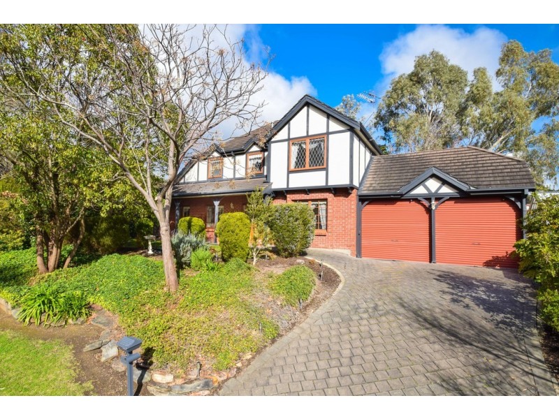 35 Horseshoe Drive, Aberfoyle Park SA 5159