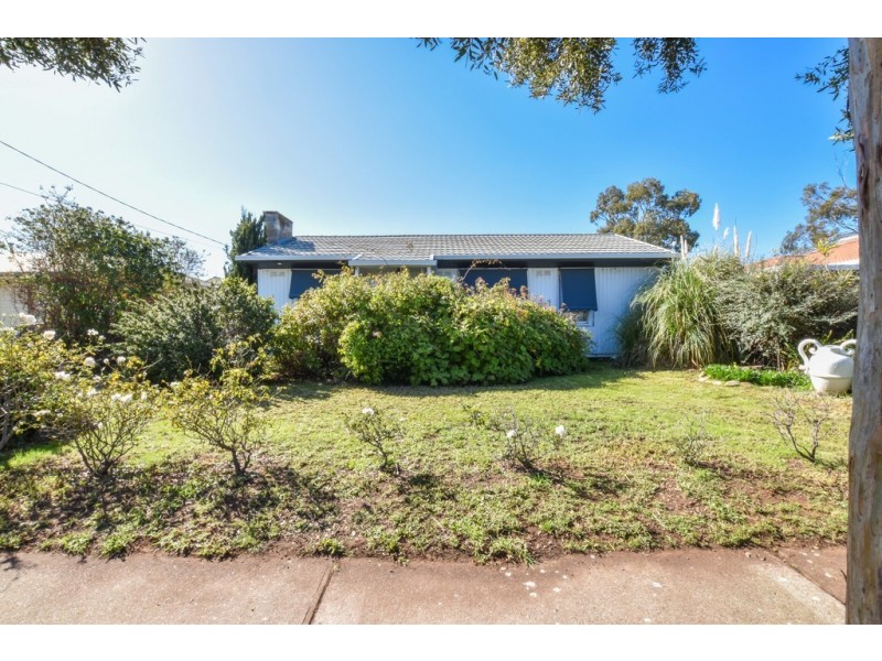 11 Winchester Street, Dover Gardens SA 5048
