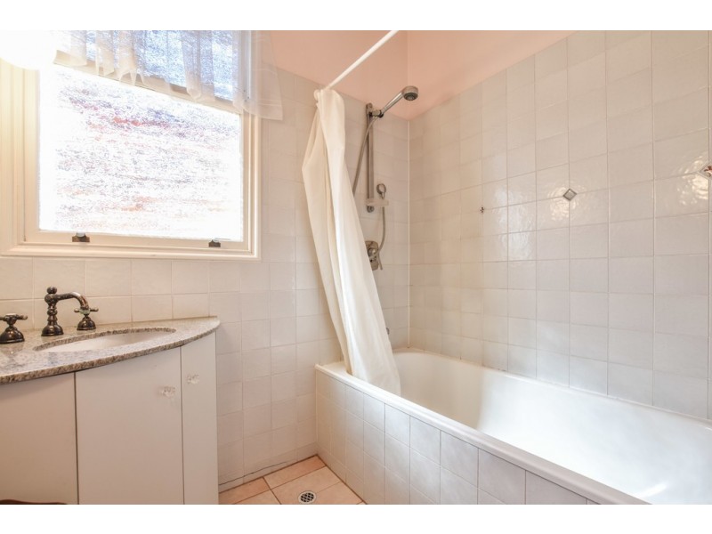 11 Winchester Street, Dover Gardens SA 5048