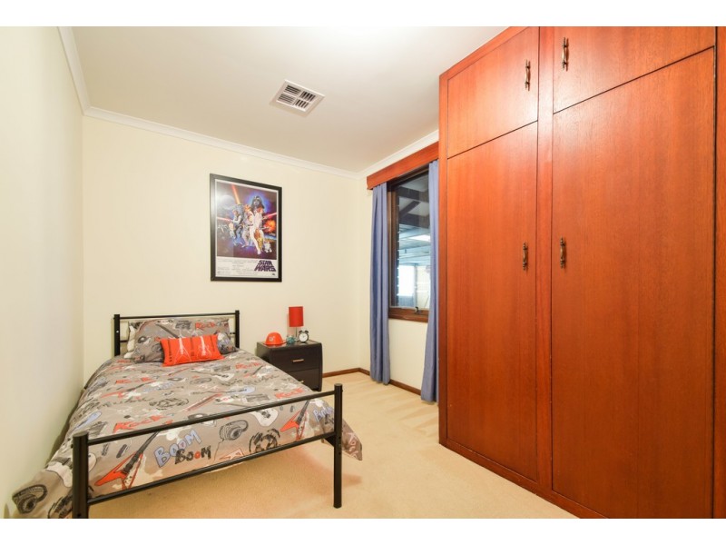 6 Diana Crescent, Morphett Vale SA 5162