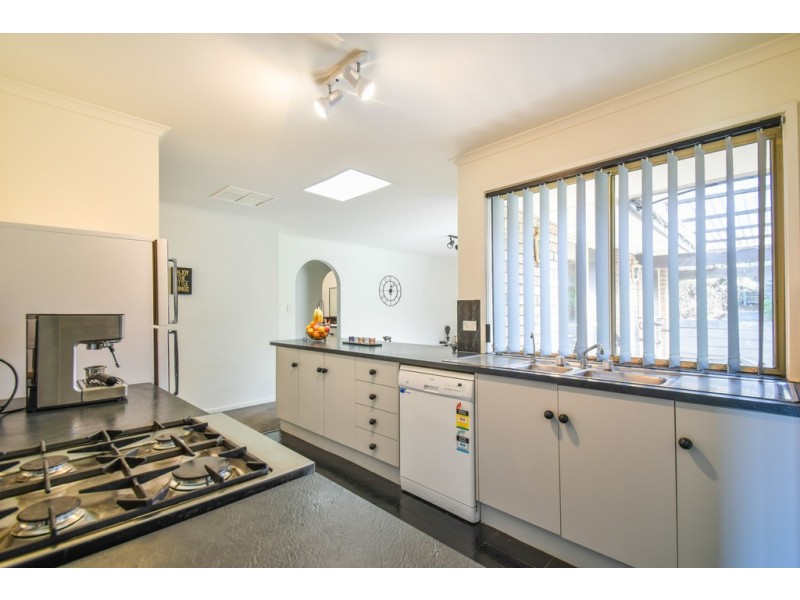 4 Blossom Terrace, Hallett Cove SA 5158