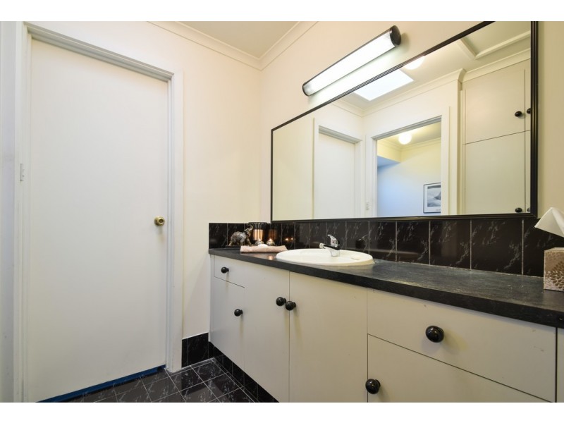 4 Blossom Terrace, Hallett Cove SA 5158