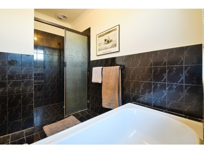 4 Blossom Terrace, Hallett Cove SA 5158