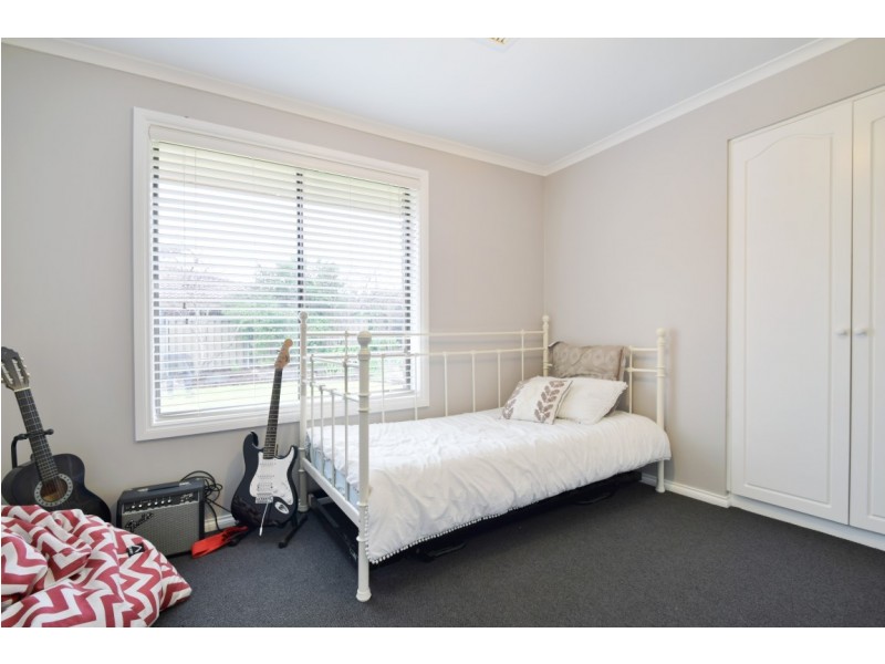 12 Kanowna Street, Hallett Cove SA 5158