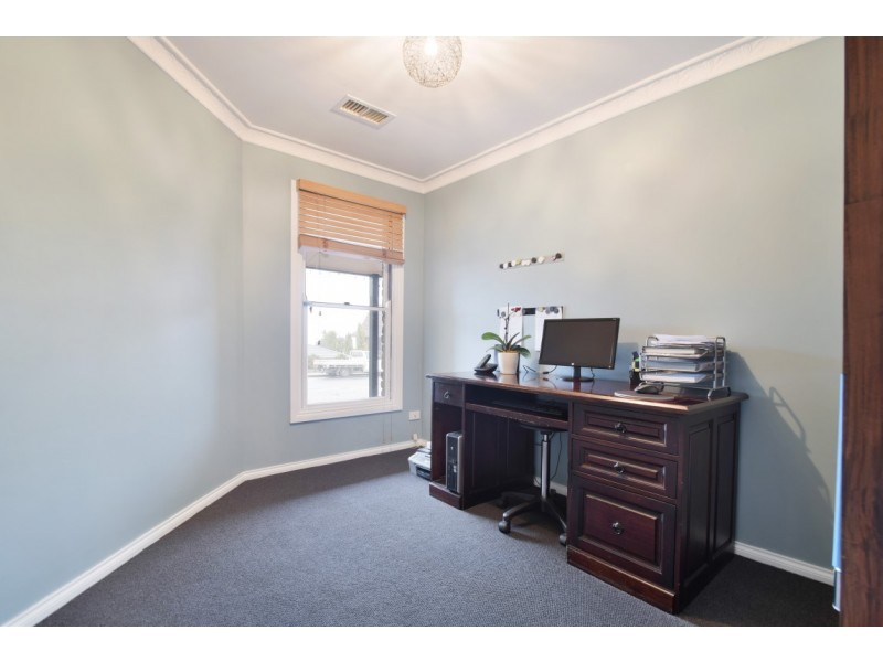 12 Kanowna Street, Hallett Cove SA 5158