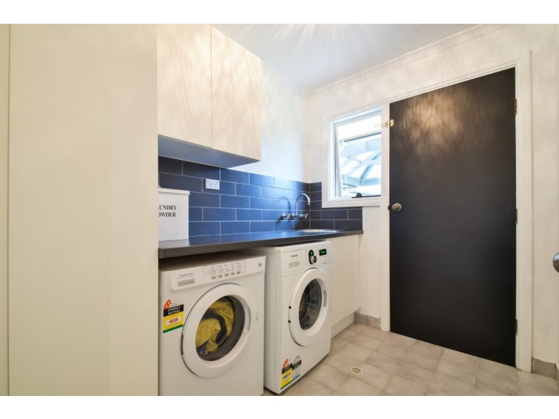 12 Kanowna Street, Hallett Cove SA 5158