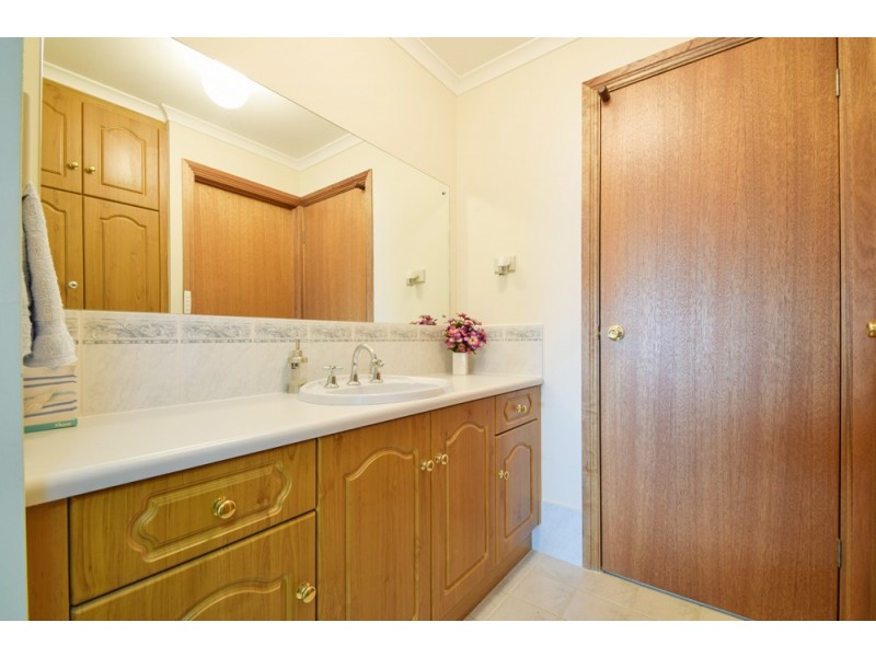 6 Byron Court, Huntfield Heights SA 5163