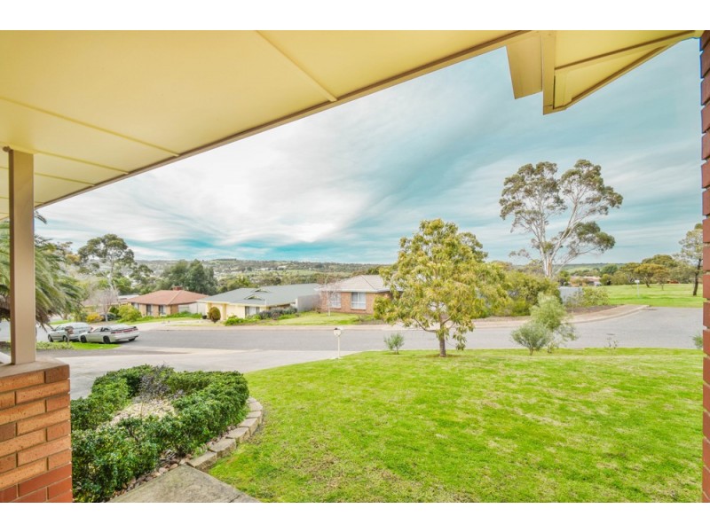 6 Byron Court, Huntfield Heights SA 5163