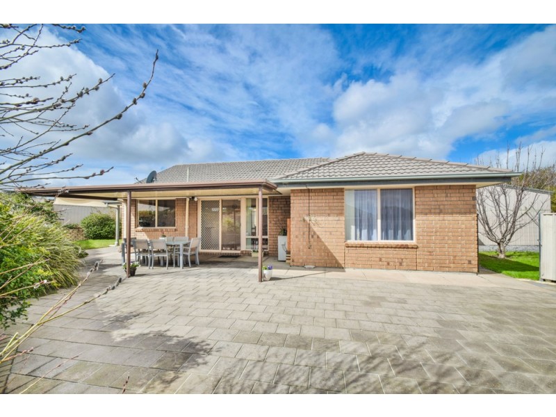 6 Veart Court, Woodcroft SA 5162