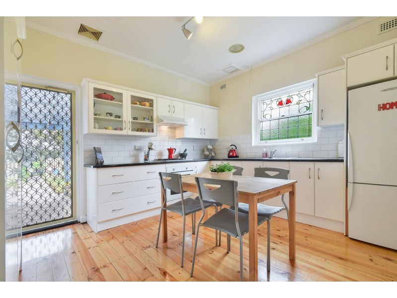 11 Beaumont Street, Clovelly Park SA 5042