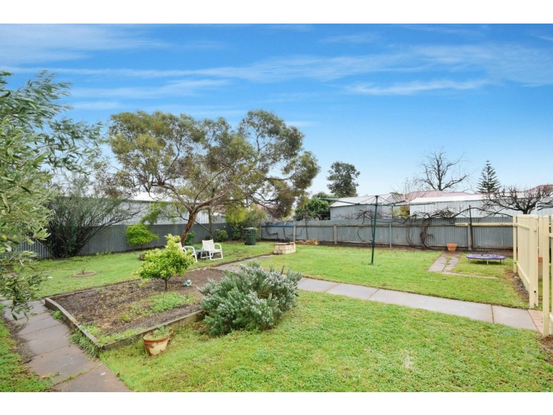 11 Beaumont Street, Clovelly Park SA 5042