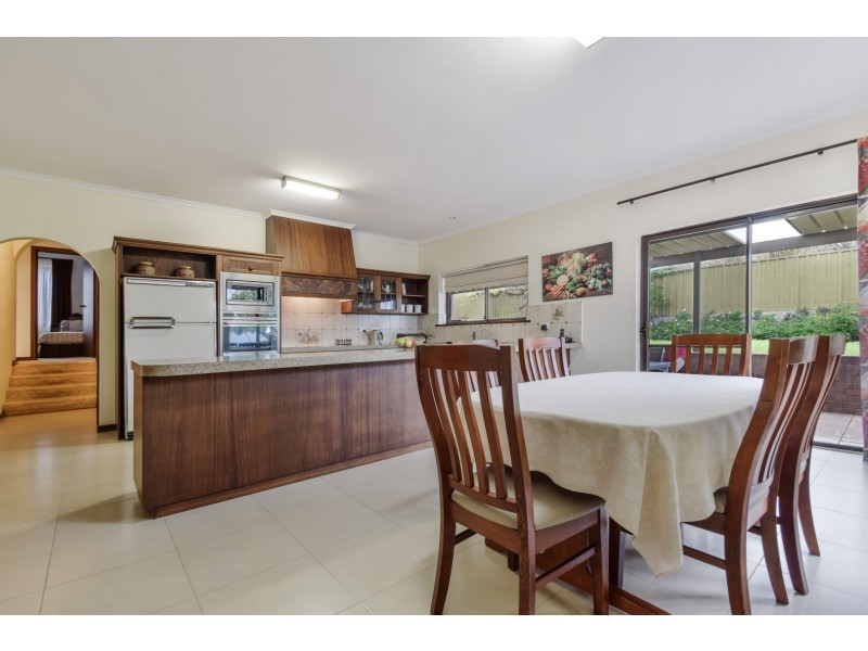 34 Kurrambi Crescent, Hallett Cove SA 5158