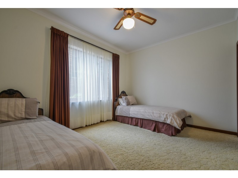 34 Kurrambi Crescent, Hallett Cove SA 5158