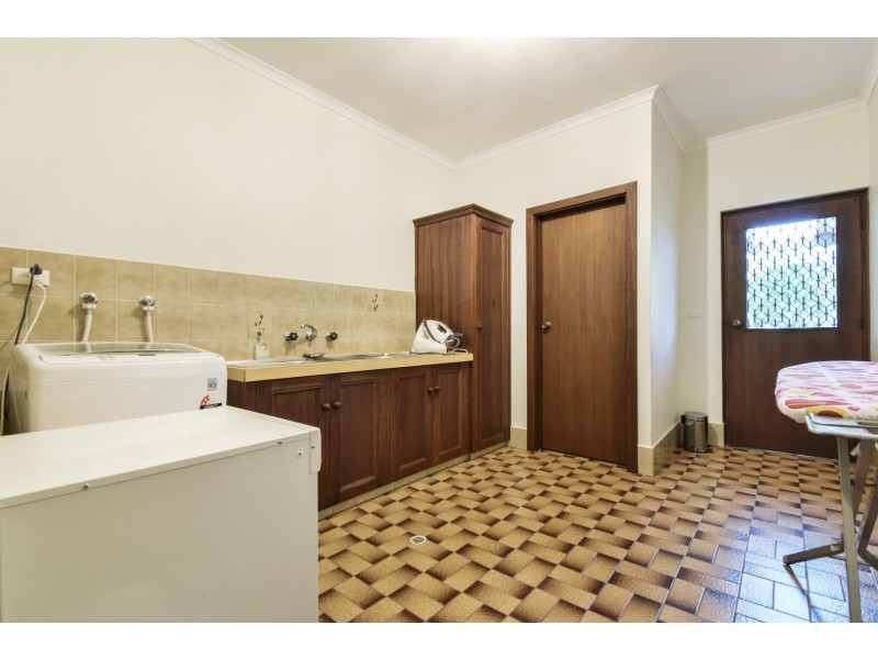 34 Kurrambi Crescent, Hallett Cove SA 5158