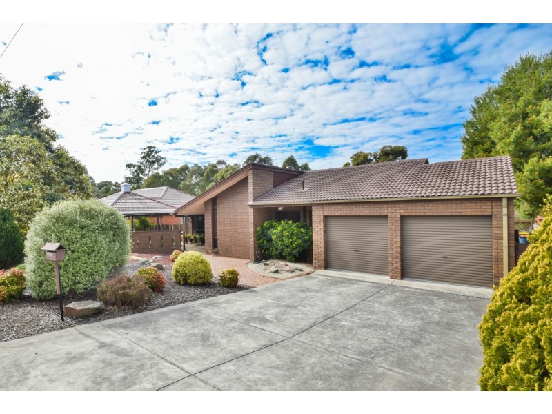 11 Ridgway Drive, Flagstaff Hill SA 5159