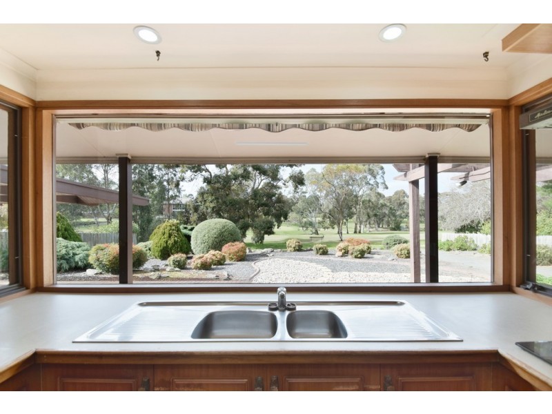 11 Ridgway Drive, Flagstaff Hill SA 5159