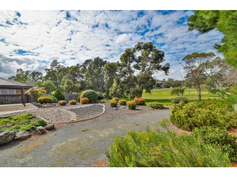 11 Ridgway Drive, Flagstaff Hill SA 5159