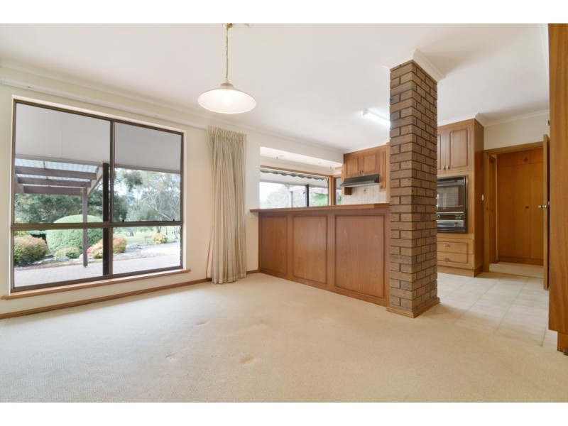 11 Ridgway Drive, Flagstaff Hill SA 5159