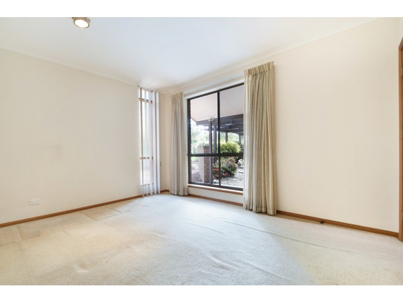 11 Ridgway Drive, Flagstaff Hill SA 5159