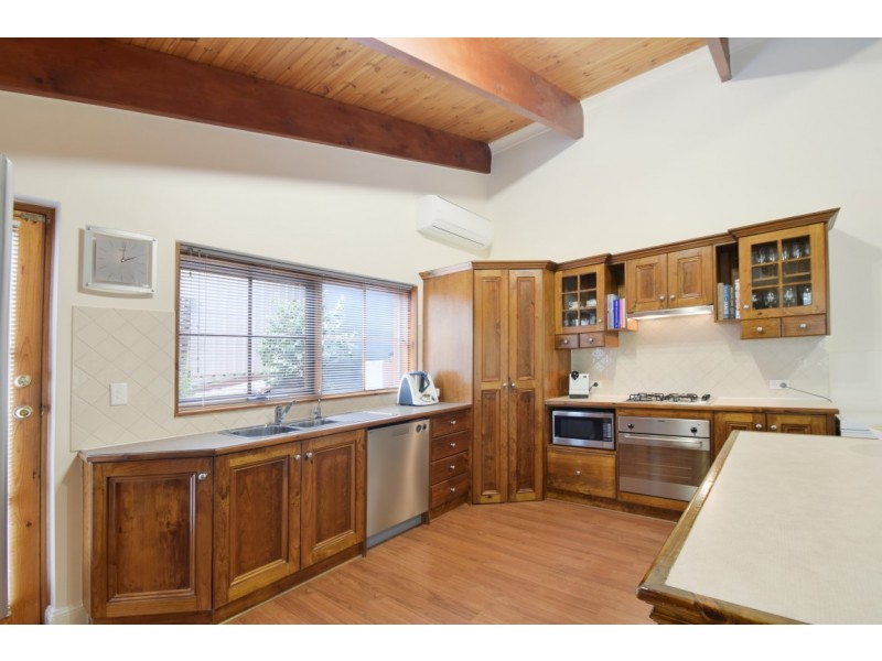 16 Woodland Grove, Aberfoyle Park SA 5159