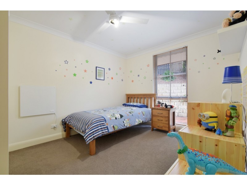 16 Woodland Grove, Aberfoyle Park SA 5159