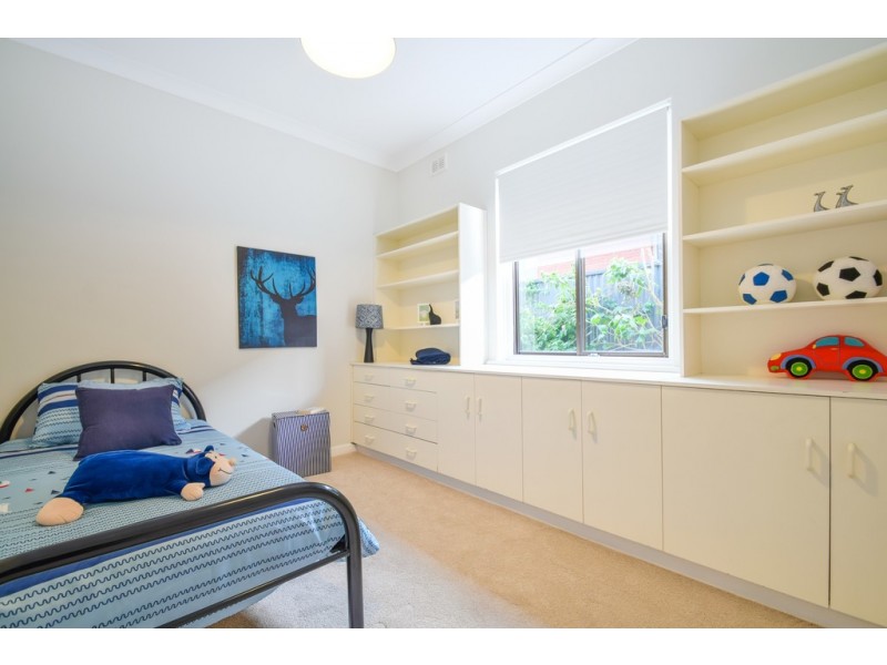 5 Condada Avenue, Park Holme SA 5043