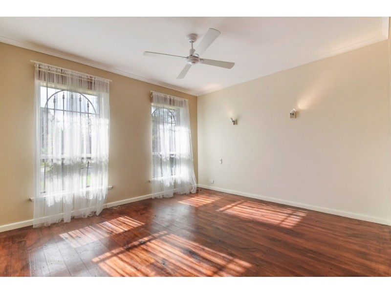 18 Cunningham Street, Morphett Vale SA 5162