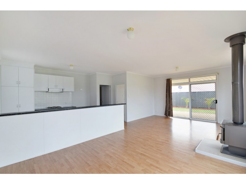 5 Emerald Drive, Hayborough SA 5211