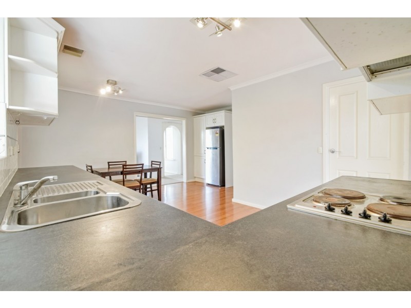 10 Trim Crescent, Old Noarlunga SA 5168