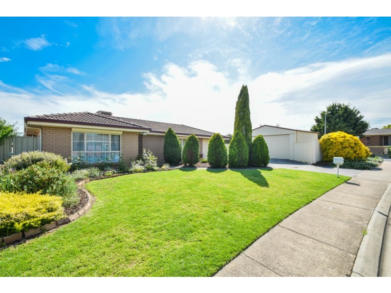 2 Jagger Crescent, Woodcroft SA 5162