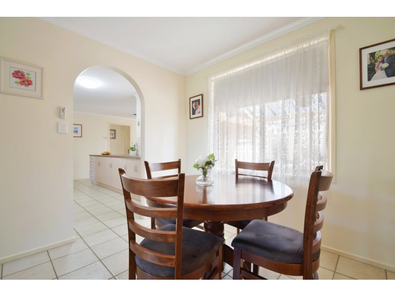 2 Jagger Crescent, Woodcroft SA 5162