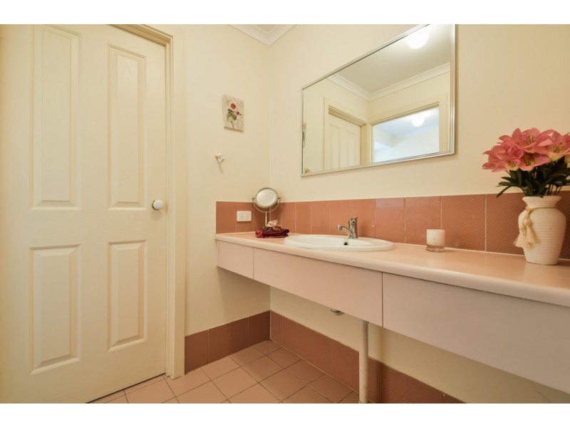 2 Jagger Crescent, Woodcroft SA 5162