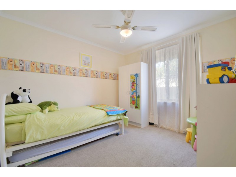 2 Jagger Crescent, Woodcroft SA 5162