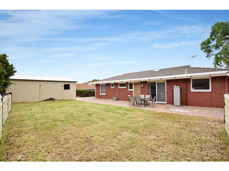 11 Scarvell Avenue, Trott Park SA 5158