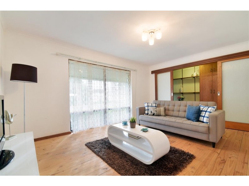 8 Mallett Avenue, Morphett Vale SA 5162
