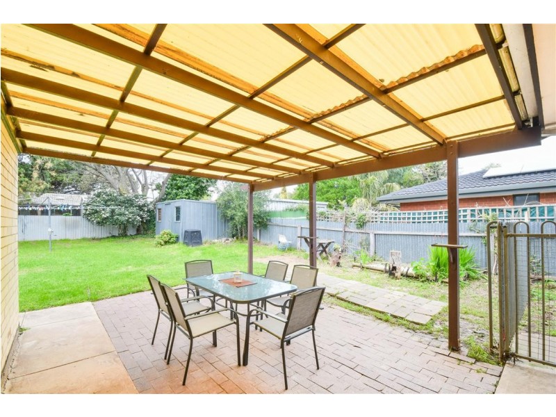 8 Mallett Avenue, Morphett Vale SA 5162