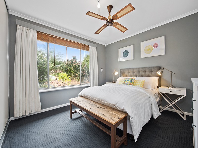 6 Kimberly Way, Happy Valley SA 5159