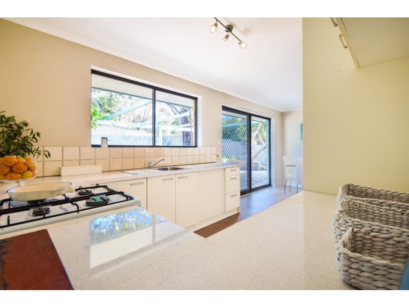 26 Spruce Avenue, Aberfoyle Park SA 5159