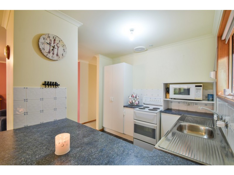 21b Jeanette Crescent, Aberfoyle Park SA 5159