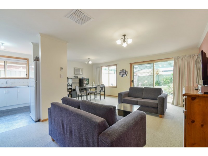 21b Jeanette Crescent, Aberfoyle Park SA 5159