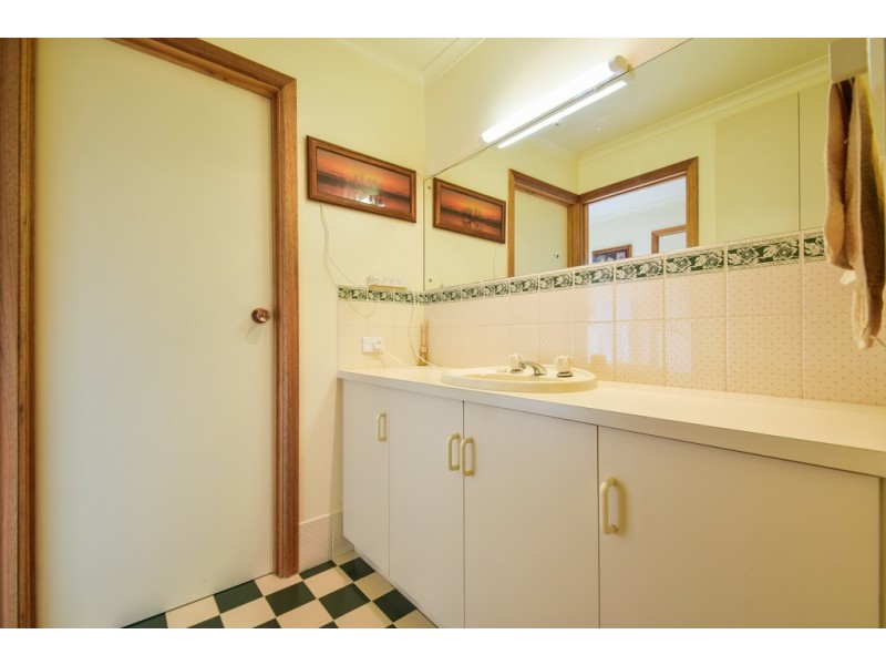 21b Jeanette Crescent, Aberfoyle Park SA 5159