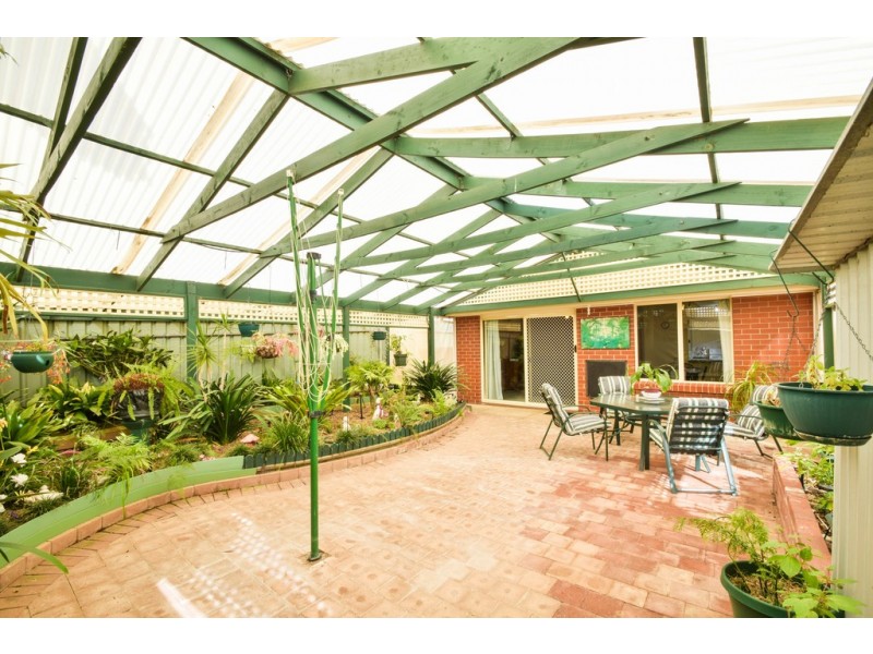 21b Jeanette Crescent, Aberfoyle Park SA 5159