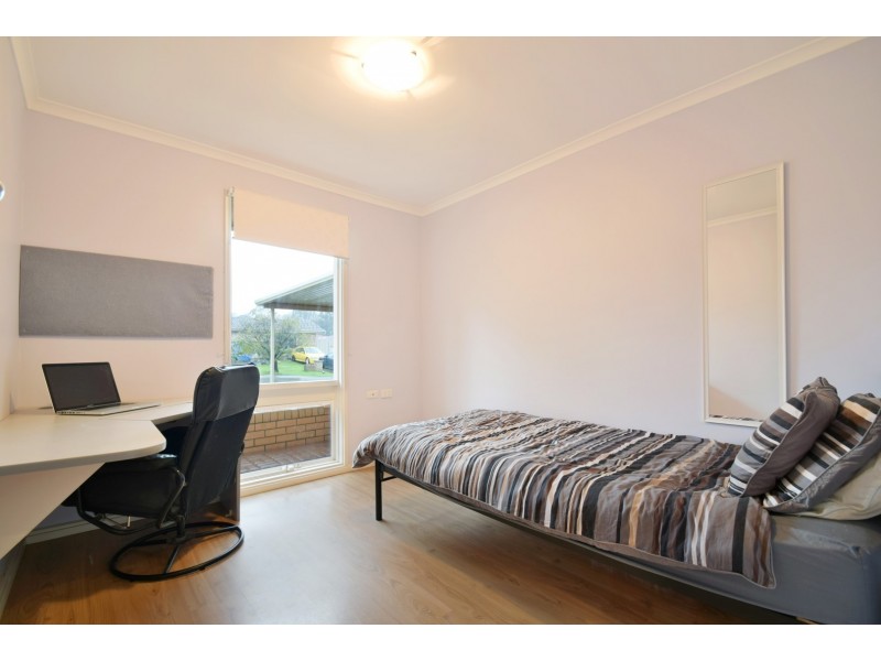 22 Flinders Crescent, Hackham SA 5163