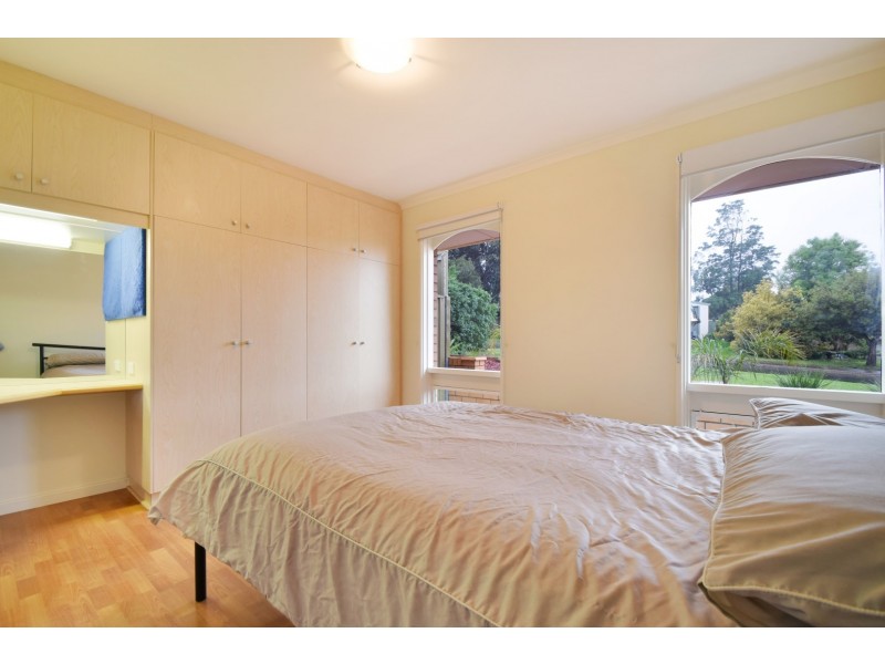 22 Flinders Crescent, Hackham SA 5163