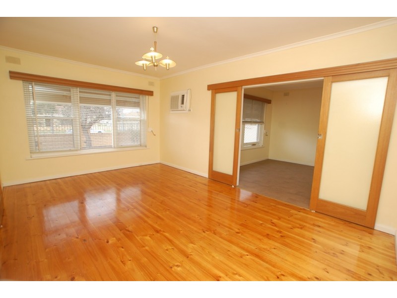 203 Trimmer Parade, Grange SA 5022