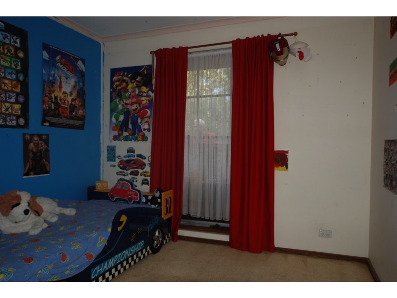 57 Southbound Ave, Aberfoyle Park SA 5159